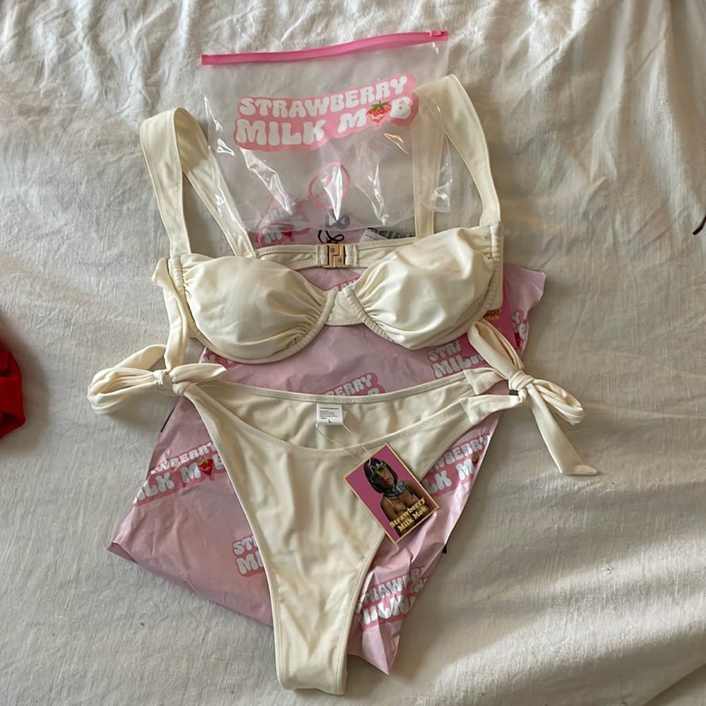 Strawberry Milk Mob Bikini Med Top and Large Bottom brand new with tags $45